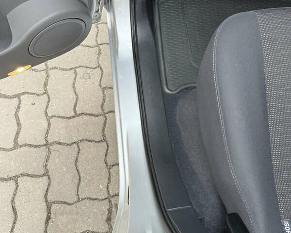 Серый Рено Сценик, объемом двигателя 1.6 л и пробегом 230 тыс. км за 5699 $, фото 117 на Automoto.ua