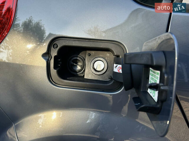 Рено Сценик 2007 в Виннице на Automoto.ua Серый Рено Сценик, объемом двигателя 2 л и пробегом 176 тыс. км за 6399 $, фото 49 на Automoto.ua