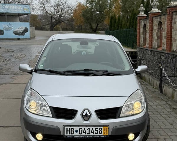 Серый Рено Сценик, объемом двигателя 1.6 л и пробегом 230 тыс. км за 5699 $, фото 134 на Automoto.ua
