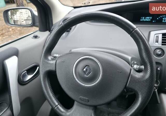 Серый Рено Сценик, объемом двигателя 1.6 л и пробегом 212 тыс. км за 6300 $, фото 37 на Automoto.ua