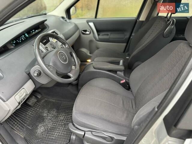 Серый Рено Сценик, объемом двигателя 1.6 л и пробегом 188 тыс. км за 4999 $, фото 5 на Automoto.ua