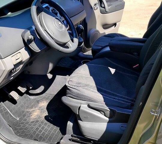 Серый Рено Сценик, объемом двигателя 1.5 л и пробегом 206 тыс. км за 2661 $, фото 11 на Automoto.ua