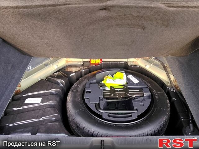 Сірий Рено Сценік, об'ємом двигуна 1.6 л та пробігом 0 тис. км за 6500 $, фото 7 на Automoto.ua