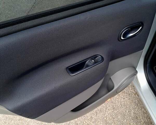 Сірий Рено Сценік, об'ємом двигуна 1.6 л та пробігом 179 тис. км за 6500 $, фото 14 на Automoto.ua