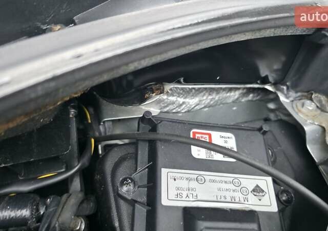 Серый Рено Сценик, объемом двигателя 1.6 л и пробегом 212 тыс. км за 6300 $, фото 25 на Automoto.ua