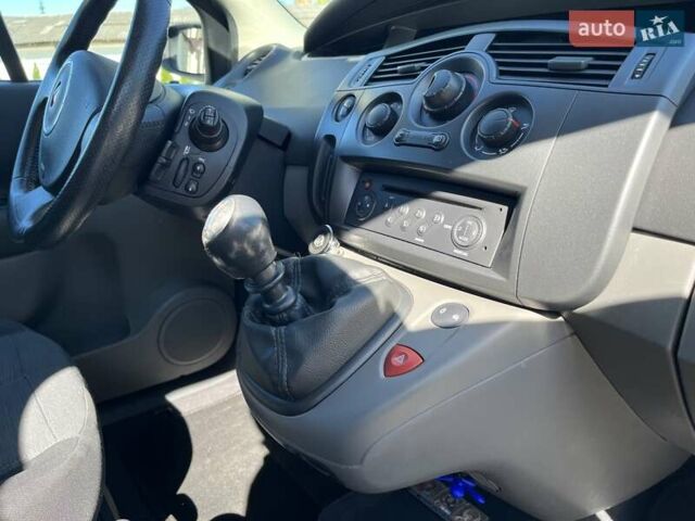 Сірий Рено Сценік, об'ємом двигуна 0 л та пробігом 204 тис. км за 5299 $, фото 91 на Automoto.ua