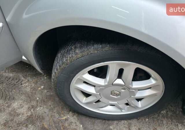 Серый Рено Сценик, объемом двигателя 1.6 л и пробегом 212 тыс. км за 6300 $, фото 16 на Automoto.ua