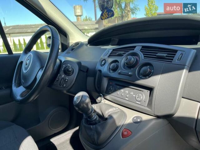 Сірий Рено Сценік, об'ємом двигуна 0 л та пробігом 204 тис. км за 5299 $, фото 92 на Automoto.ua