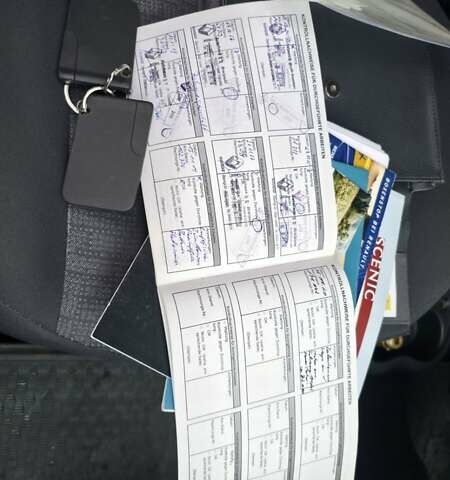 Серый Рено Сценик, объемом двигателя 1.6 л и пробегом 212 тыс. км за 6300 $, фото 14 на Automoto.ua