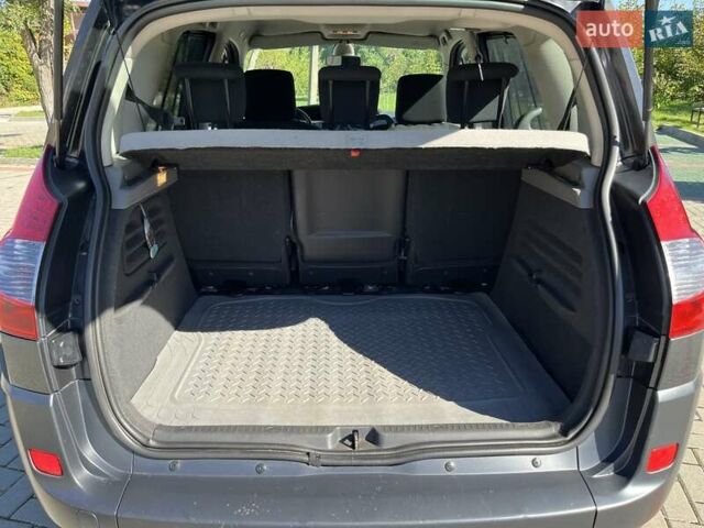 Сірий Рено Сценік, об'ємом двигуна 0 л та пробігом 204 тис. км за 5299 $, фото 107 на Automoto.ua