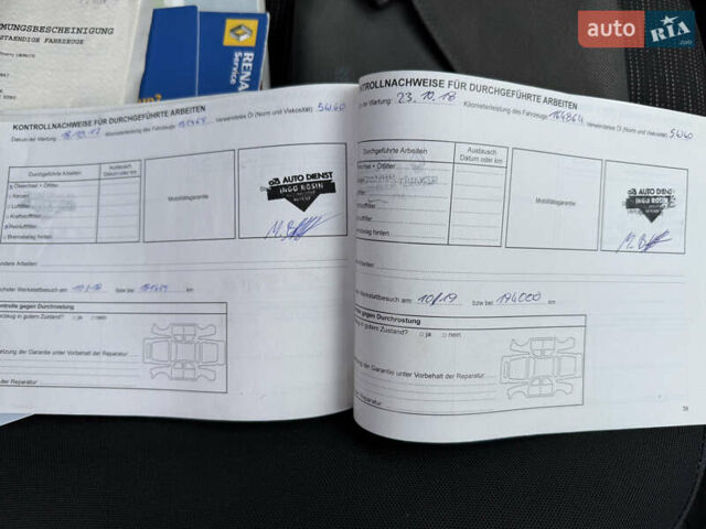 Серый Рено Сценик, объемом двигателя 1.6 л и пробегом 230 тыс. км за 5699 $, фото 131 на Automoto.ua