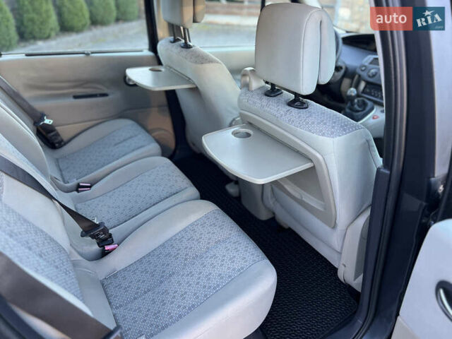 Сірий Рено Сценік, об'ємом двигуна 1.6 л та пробігом 129 тис. км за 7500 $, фото 22 на Automoto.ua