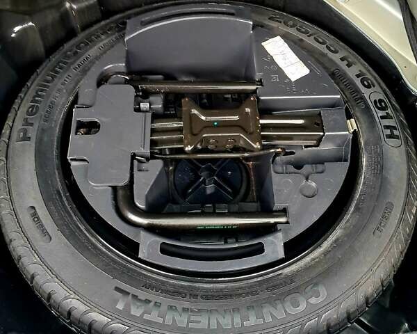 Сірий Рено Сценік, об'ємом двигуна 1.6 л та пробігом 179 тис. км за 6500 $, фото 24 на Automoto.ua