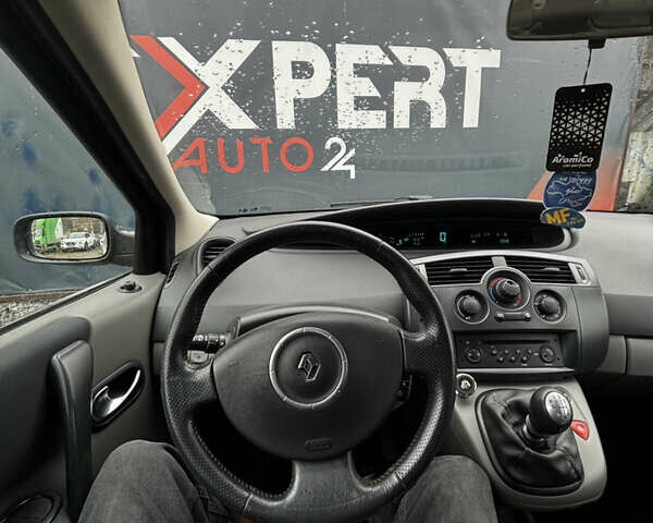 Серый Рено Сценик, объемом двигателя 1.6 л и пробегом 203 тыс. км за 5300 $, фото 15 на Automoto.ua