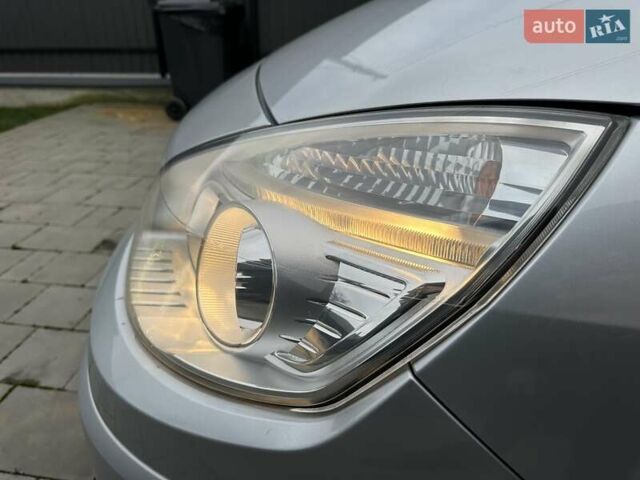 Серый Рено Сценик, объемом двигателя 2 л и пробегом 85 тыс. км за 7700 $, фото 24 на Automoto.ua