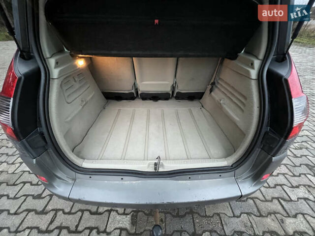 Сірий Рено Сценік, об'ємом двигуна 1.9 л та пробігом 221 тис. км за 5400 $, фото 18 на Automoto.ua