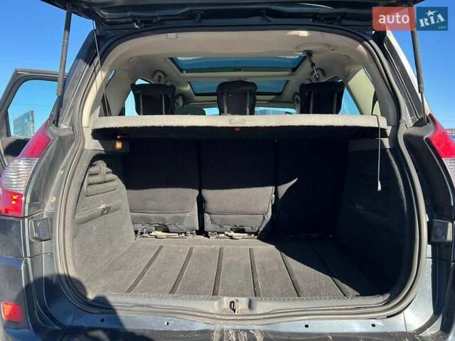 Серый Рено Сценик, объемом двигателя 2 л и пробегом 286 тыс. км за 5790 $, фото 40 на Automoto.ua