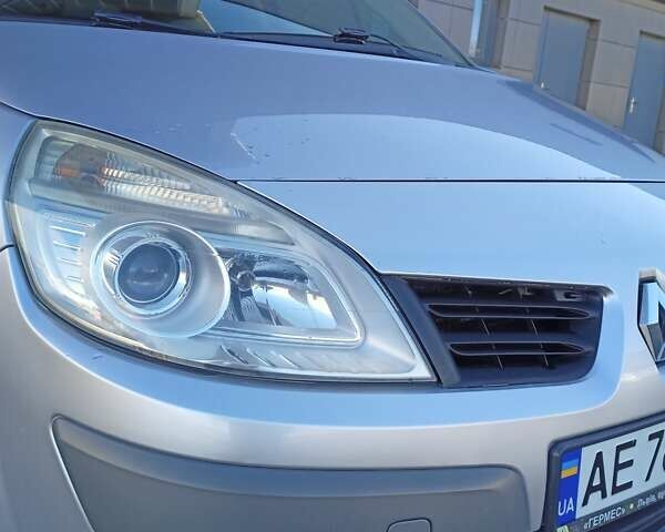 Сірий Рено Сценік, об'ємом двигуна 1.5 л та пробігом 303 тис. км за 5700 $, фото 2 на Automoto.ua