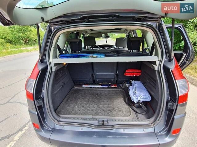 Серый Рено Сценик, объемом двигателя 1.9 л и пробегом 260 тыс. км за 4700 $, фото 24 на Automoto.ua