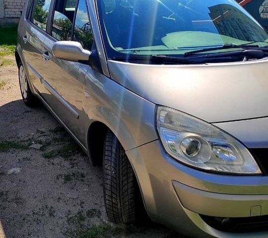 Серый Рено Сценик, объемом двигателя 1.5 л и пробегом 206 тыс. км за 2661 $, фото 7 на Automoto.ua