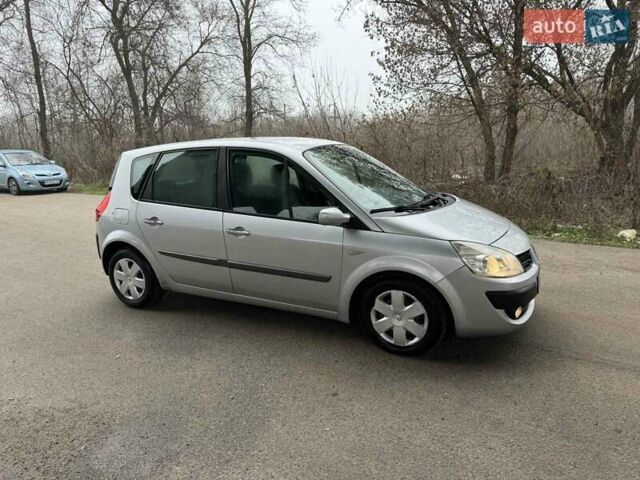 Серый Рено Сценик, объемом двигателя 1.6 л и пробегом 188 тыс. км за 4999 $, фото 14 на Automoto.ua