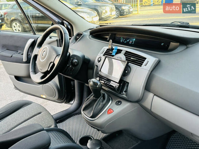 Сірий Рено Сценік, об'ємом двигуна 1.6 л та пробігом 155 тис. км за 6399 $, фото 30 на Automoto.ua