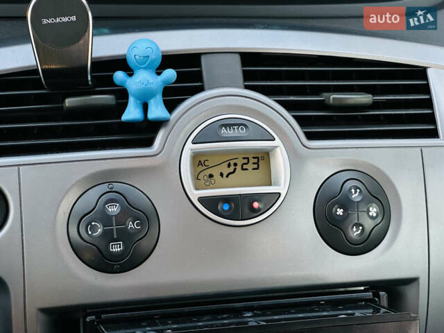 Сірий Рено Сценік, об'ємом двигуна 1.6 л та пробігом 155 тис. км за 6399 $, фото 27 на Automoto.ua