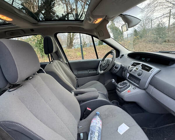 Сірий Рено Сценік, об'ємом двигуна 1.6 л та пробігом 204 тис. км за 4500 $, фото 8 на Automoto.ua