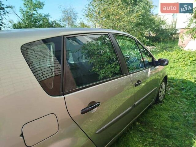 Серый Рено Сценик, объемом двигателя 1.5 л и пробегом 215 тыс. км за 4900 $, фото 1 на Automoto.ua