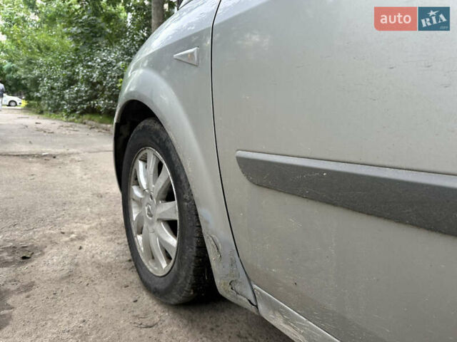 Сірий Рено Сценік, об'ємом двигуна 2 л та пробігом 219 тис. км за 4700 $, фото 8 на Automoto.ua