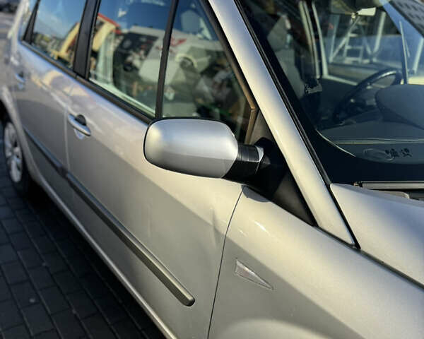 Серый Рено Сценик, объемом двигателя 1.46 л и пробегом 315 тыс. км за 4600 $, фото 2 на Automoto.ua