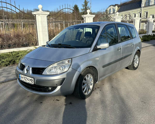 Серый Рено Сценик, объемом двигателя 1.6 л и пробегом 265 тыс. км за 4500 $, фото 4 на Automoto.ua