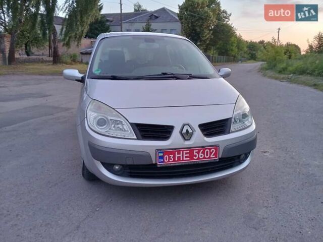 Серый Рено Сценик, объемом двигателя 1.6 л и пробегом 200 тыс. км за 4600 $, фото 2 на Automoto.ua