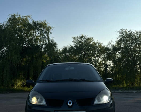 Серый Рено Сценик, объемом двигателя 1.5 л и пробегом 320 тыс. км за 5000 $, фото 4 на Automoto.ua