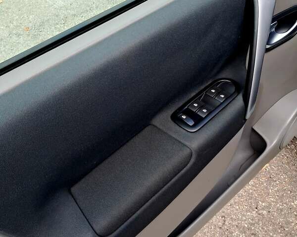 Сірий Рено Сценік, об'ємом двигуна 1.6 л та пробігом 179 тис. км за 6500 $, фото 12 на Automoto.ua