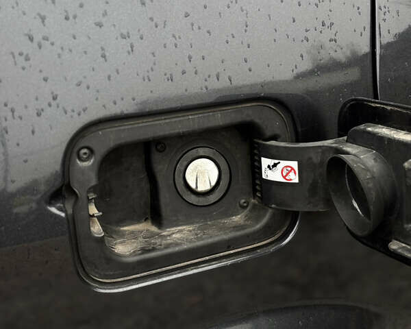 Серый Рено Сценик, объемом двигателя 1.6 л и пробегом 203 тыс. км за 5300 $, фото 12 на Automoto.ua