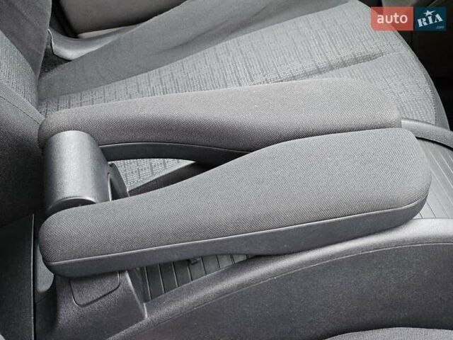 Серый Рено Сценик, объемом двигателя 1.6 л и пробегом 257 тыс. км за 4500 $, фото 56 на Automoto.ua