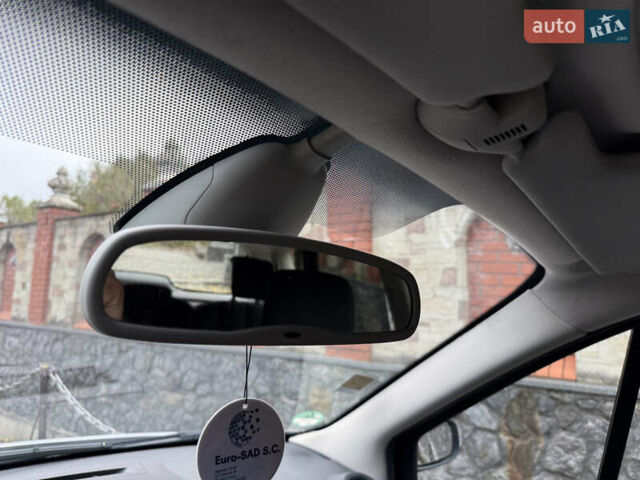 Серый Рено Сценик, объемом двигателя 1.6 л и пробегом 230 тыс. км за 5699 $, фото 99 на Automoto.ua