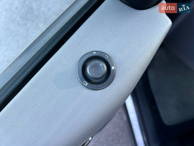 Рено Сценик 2007 в Виннице на Automoto.ua Серый Рено Сценик, объемом двигателя 2 л и пробегом 176 тыс. км за 6399 $, фото 71 на Automoto.ua