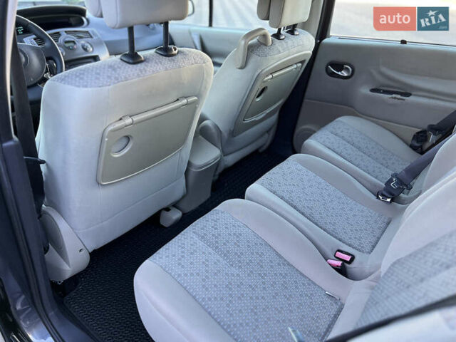 Сірий Рено Сценік, об'ємом двигуна 1.6 л та пробігом 129 тис. км за 7500 $, фото 19 на Automoto.ua