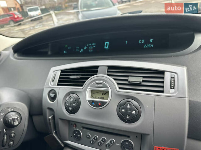 Сірий Рено Сценік, об'ємом двигуна 0 л та пробігом 188 тис. км за 5900 $, фото 30 на Automoto.ua