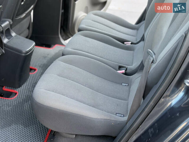 Сірий Рено Сценік, об'ємом двигуна 1.6 л та пробігом 245 тис. км за 5999 $, фото 10 на Automoto.ua
