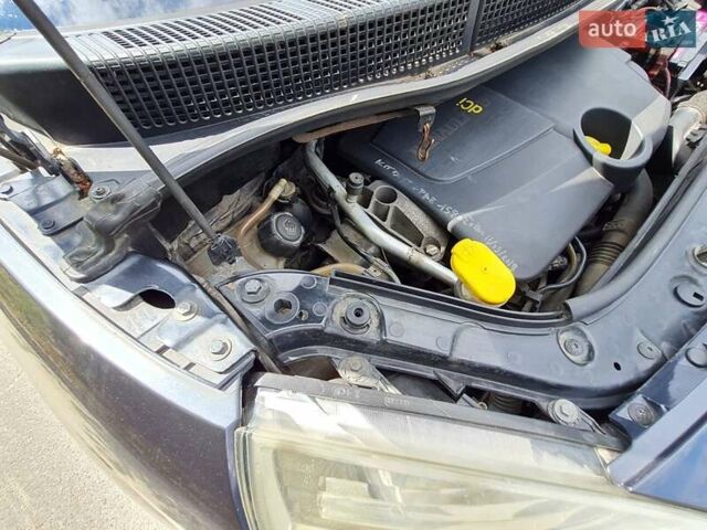 Серый Рено Сценик, объемом двигателя 1.9 л и пробегом 260 тыс. км за 4700 $, фото 27 на Automoto.ua
