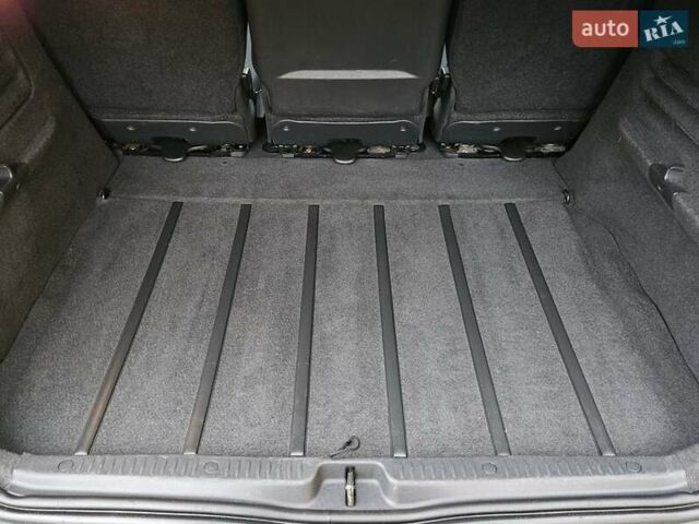 Серый Рено Сценик, объемом двигателя 1.6 л и пробегом 257 тыс. км за 4500 $, фото 73 на Automoto.ua