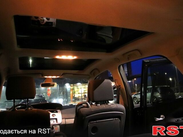 Серый Рено Сценик, объемом двигателя 1.5 л и пробегом 326 тыс. км за 4700 $, фото 5 на Automoto.ua