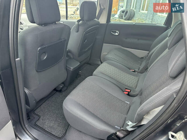 Сірий Рено Сценік, об'ємом двигуна 0 л та пробігом 188 тис. км за 5900 $, фото 24 на Automoto.ua