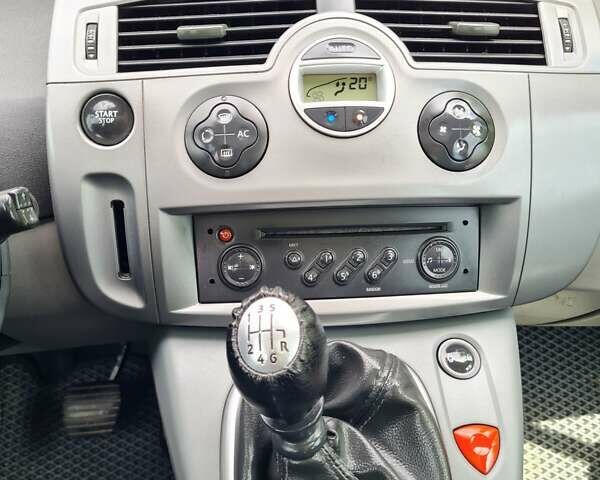 Серый Рено Сценик, объемом двигателя 1.9 л и пробегом 260 тыс. км за 4700 $, фото 13 на Automoto.ua