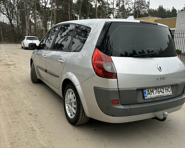 Серый Рено Сценик, объемом двигателя 1.5 л и пробегом 313 тыс. км за 5500 $, фото 4 на Automoto.ua