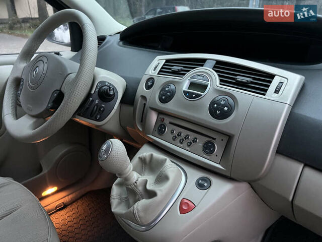 Сірий Рено Сценік, об'ємом двигуна 1.9 л та пробігом 221 тис. км за 5400 $, фото 26 на Automoto.ua