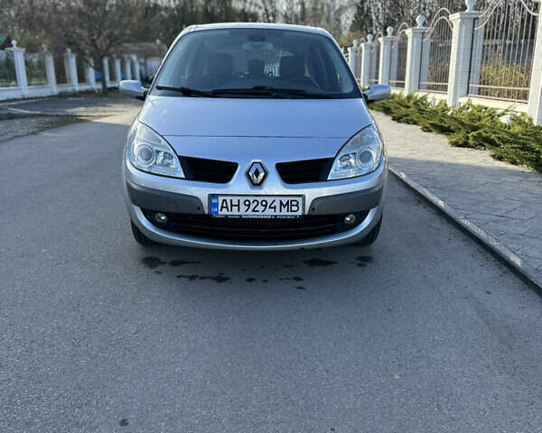 Серый Рено Сценик, объемом двигателя 1.6 л и пробегом 265 тыс. км за 4500 $, фото 3 на Automoto.ua